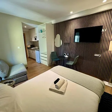 Hotel The Crow Lisbon
